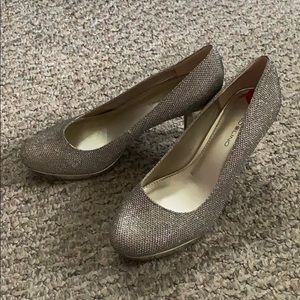 Sparkle silver heels